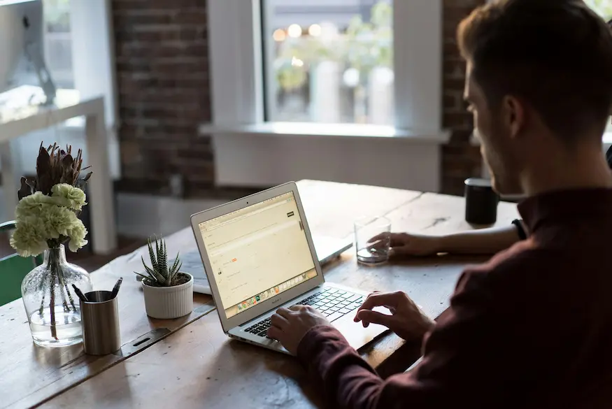 Les meilleurs sites pour louer mon smartphone