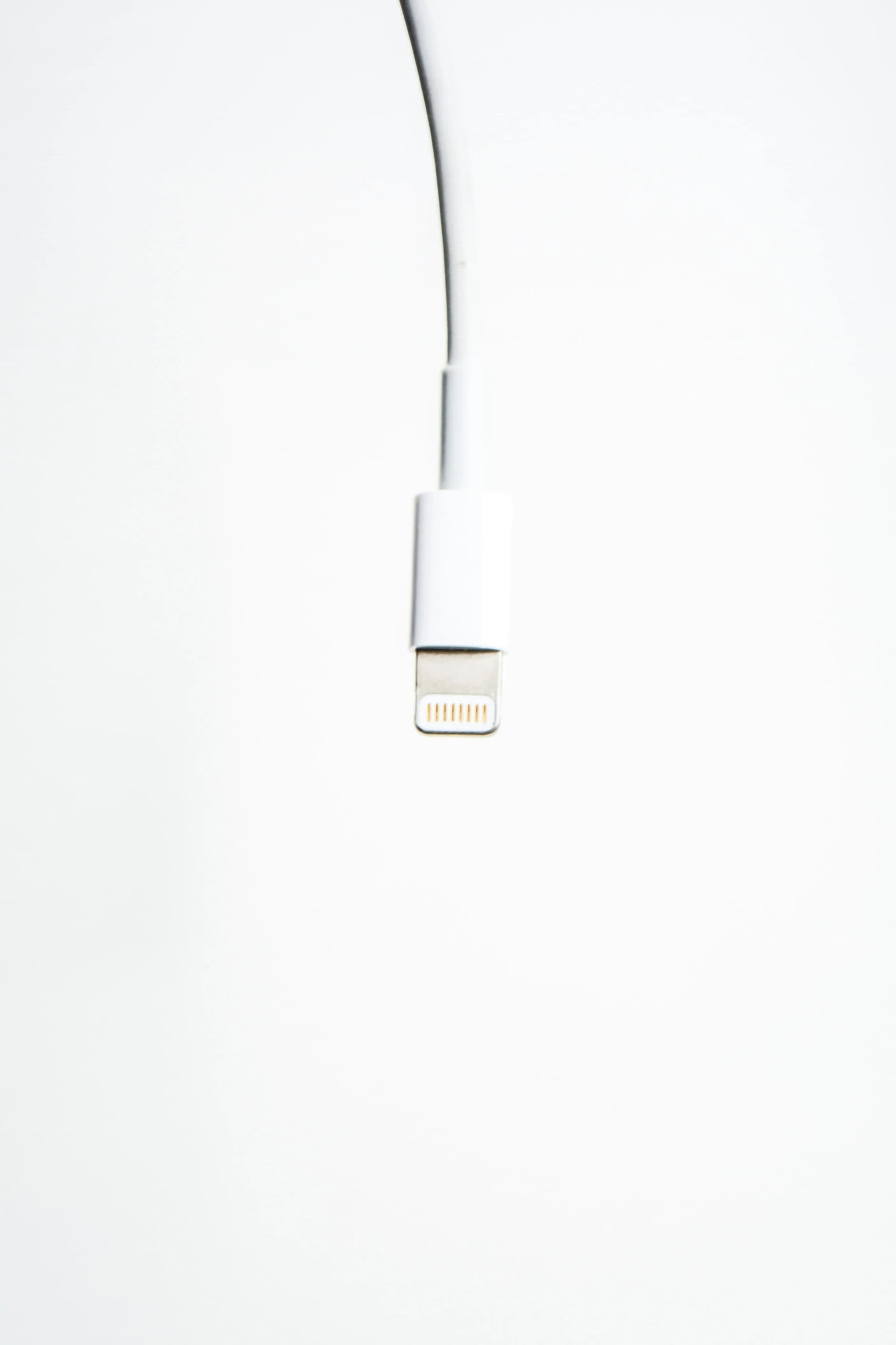 Ete : comment charger mon téléphone sans prise électrique ?